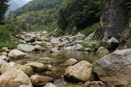 河滩鹅卵石