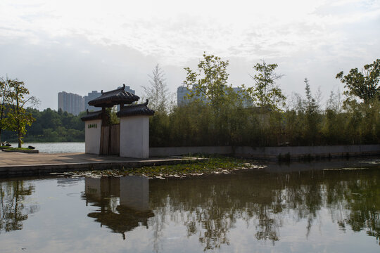 长沙市月湖公园里的茶舍