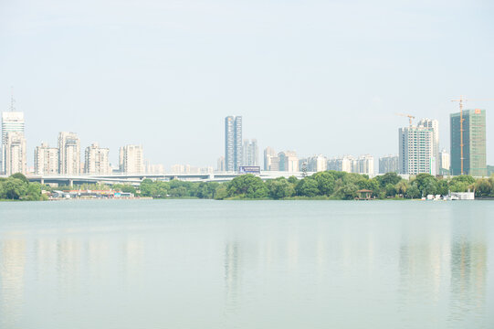 长沙市月湖公园周边建筑群