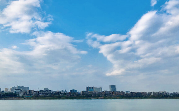 江边风景