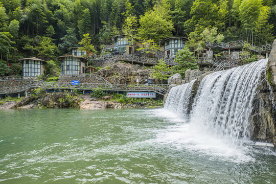 溪流河流山泉瀑布