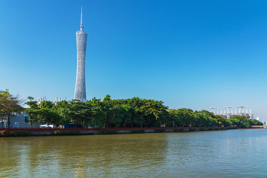 广州塔和珠江城市风光