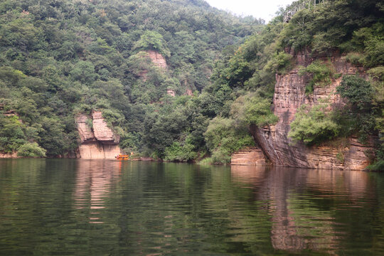 龙潭大峡谷