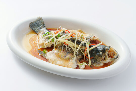 清蒸鱸魚