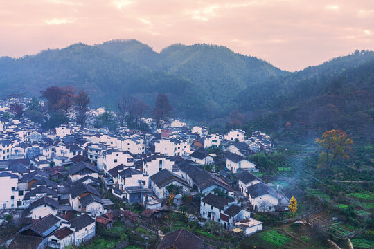 婺源县石城古村落和山区风光