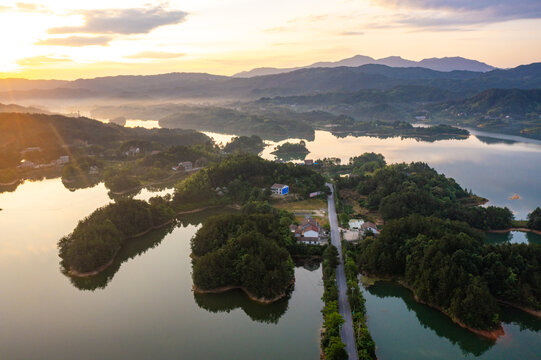 航拍湖南岳阳岳阳县铁山水库