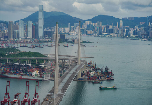 香港天际线与昂船洲大桥