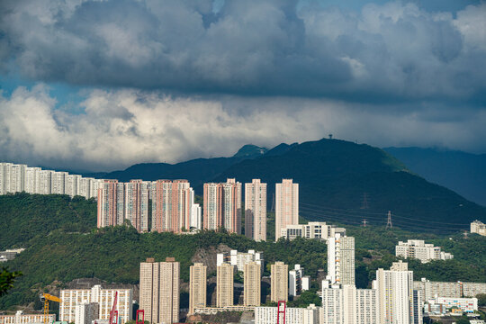 香港高密度小区与山脉