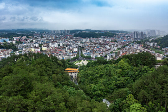 航拍湖南株洲炎陵县城景观