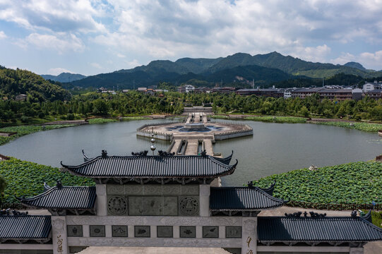 湖南长沙宁乡市密印寺千手观音