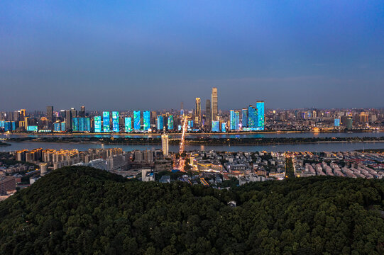 航拍湖南长沙岳麓区城市夜景