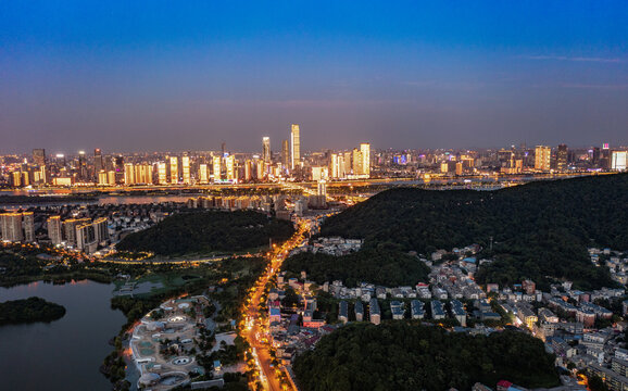 航拍湖南长沙岳麓区城市夜景