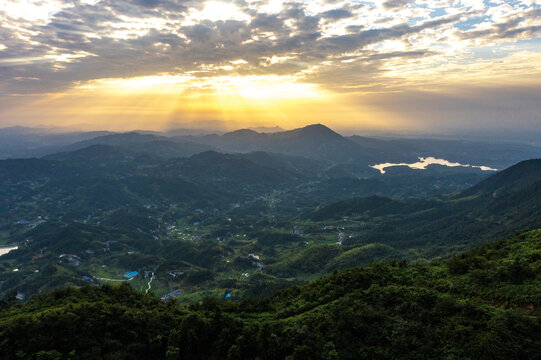 航拍湖南长沙宁乡古山峰风电场