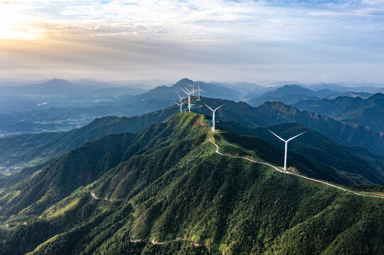 航拍湖南长沙宁乡古山峰风电场