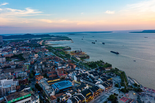 航拍湖南岳阳洞庭湖日落景观