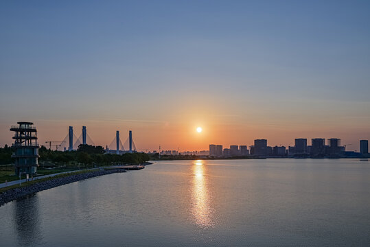 郑州北龙湖夕阳