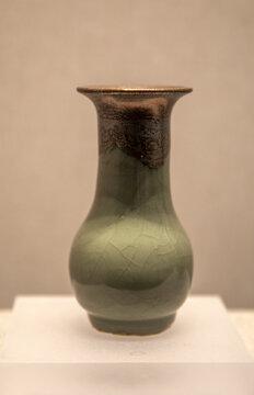 南宋龙泉箸瓶