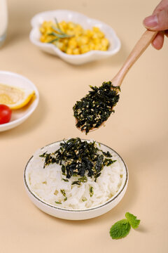 韩国海苔拌饭碎拌饭
