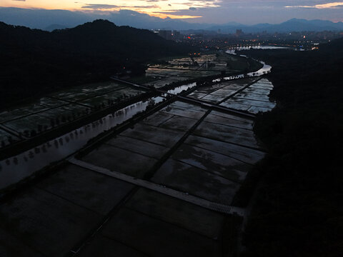 山区乡镇日出