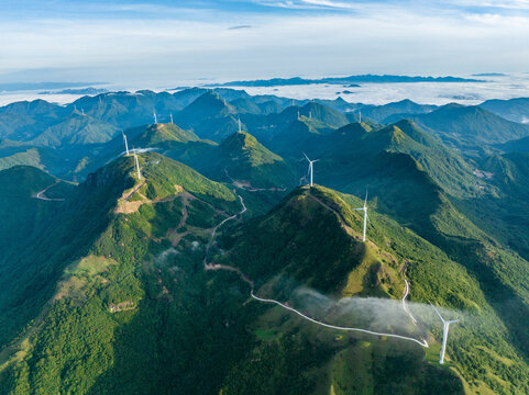 广西岑溪市天龙顶日出雾海奇观