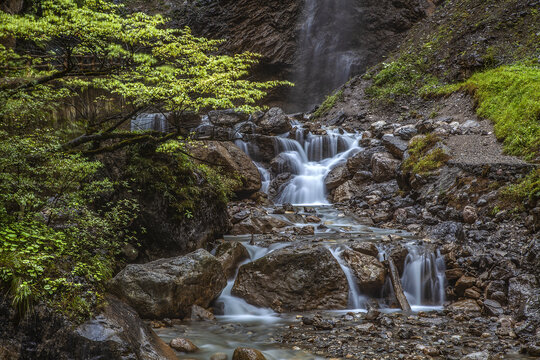 官鹅沟官鹅天瀑下