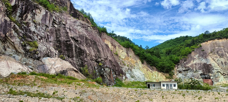 石矿场风景