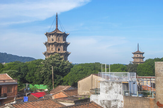 泉州东西塔风景图