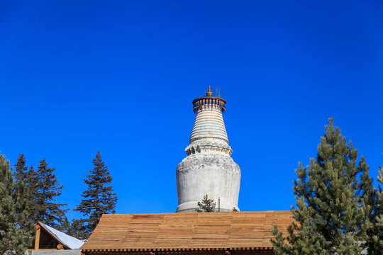 五台山显通寺塔院寺大白塔