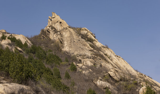 石头山