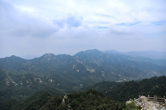 蒙山之颠