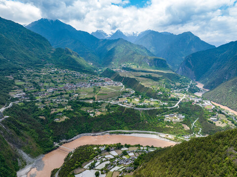 云南贡山丙中洛旅游区自然风光