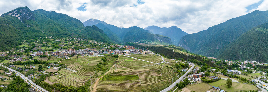 云南贡山丙中洛旅游区自然风光