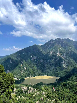 秦岭翠华山天池