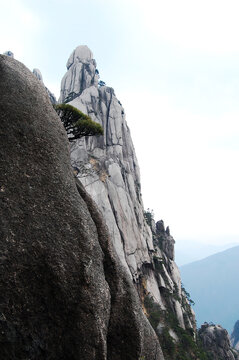 安徽黄山的奇峰异石