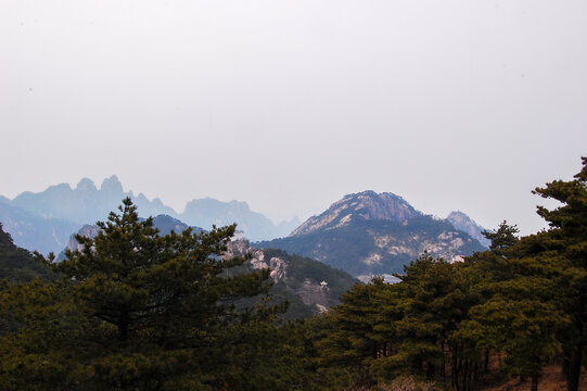 安徽黄山的奇峰异石