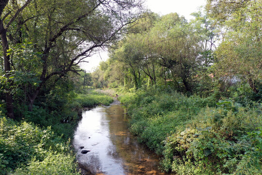 小河边