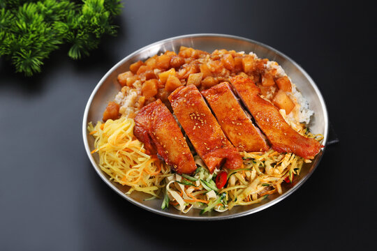 奧爾良烤雞腿飯