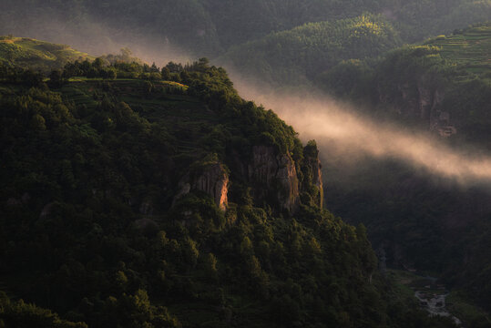 新昌十九峰日落