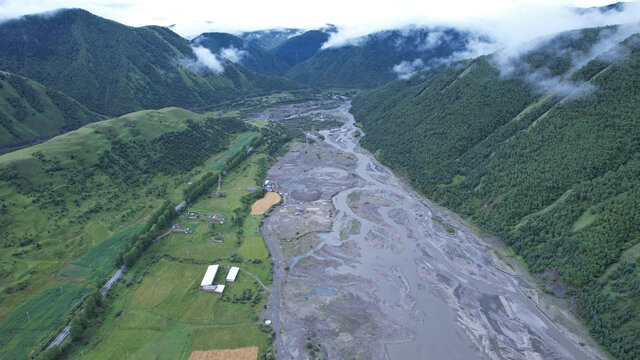 川西河谷