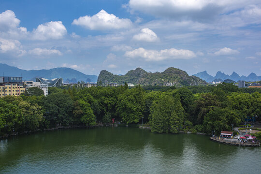 桂林城市风光杉湖