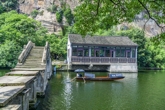 浙江绍兴东湖景区