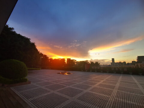 朝霞晚霞