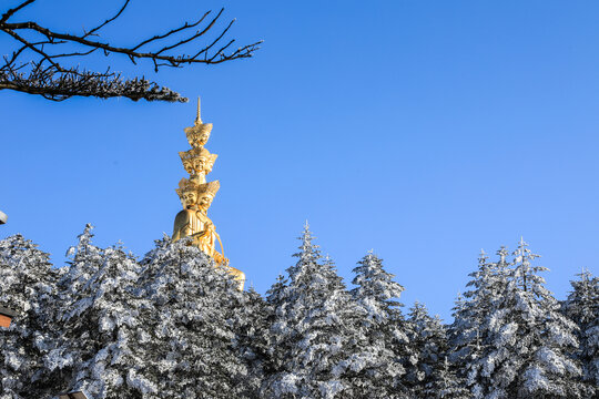 四川峨眉山金顶雪景