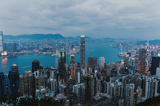 香港太平山远眺香港城