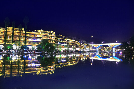 沱江夜景