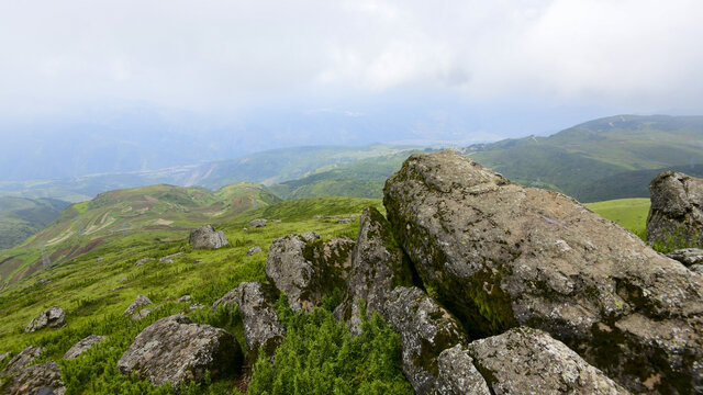 寻甸县花石头山昆明十峰