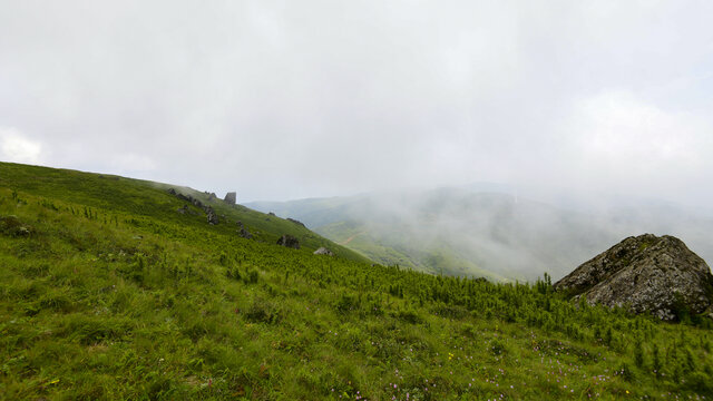 寻甸县花石头山昆明十峰