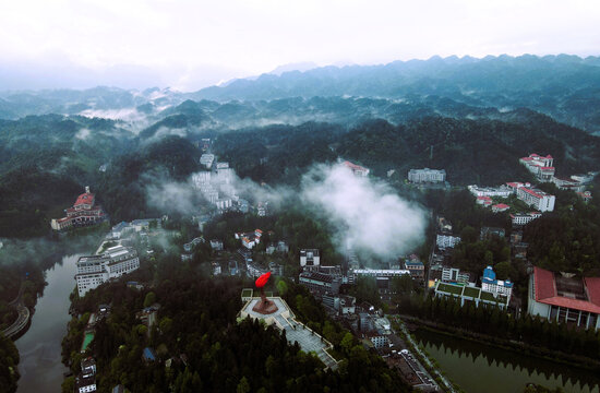 井岗山火炬与云海