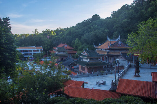 雪峰寺全景