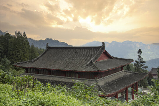 青城山天国寺夕照